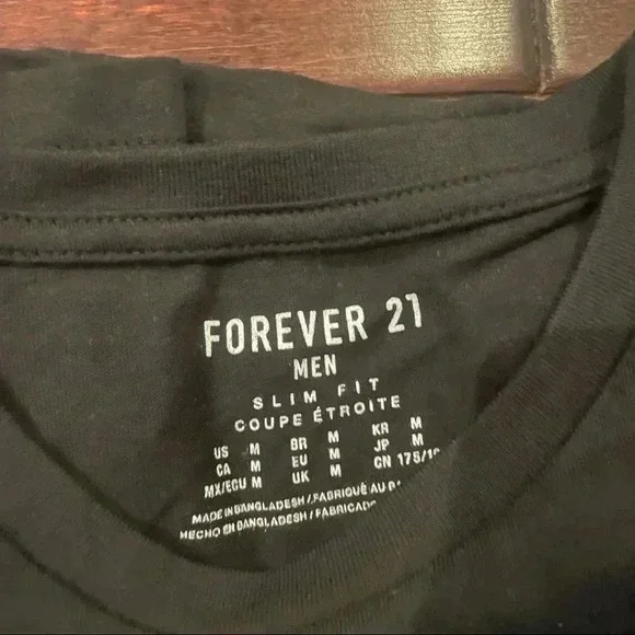 Forever 21 Men’s Pack of 2 Black Shirts - Picture 4 of 4